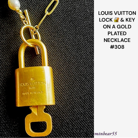 LOUIS VUITTON LOCK & KEY 🔐 ON A GOLD PLATED CHAIN LOCK #308 working key - Picture 4 of 11